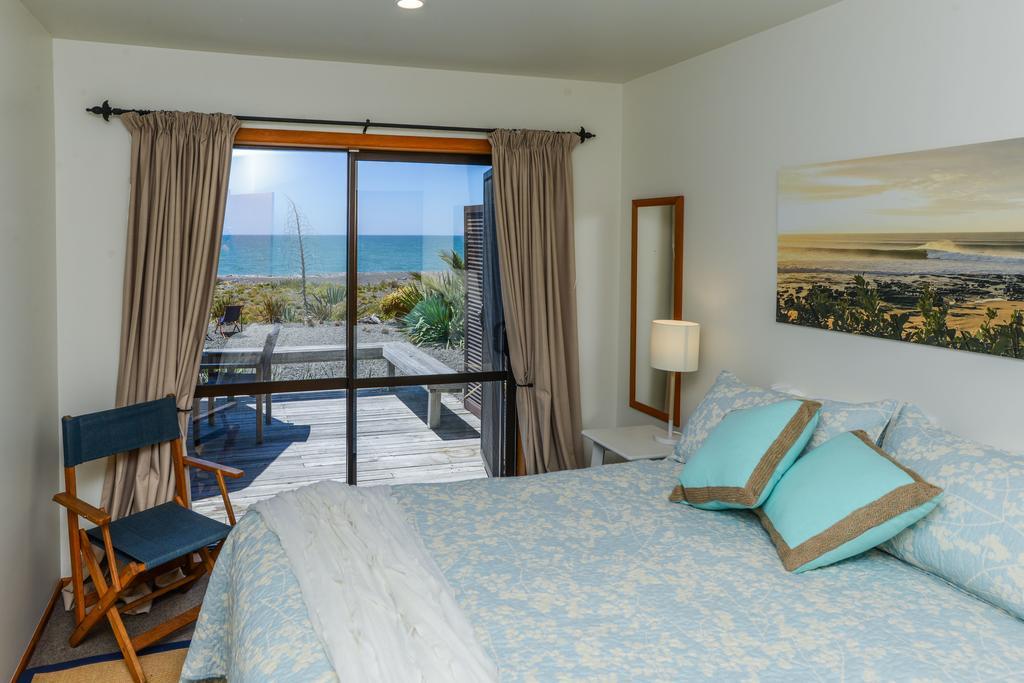 Absolute Beachfront B&B Нейпир Номер фото